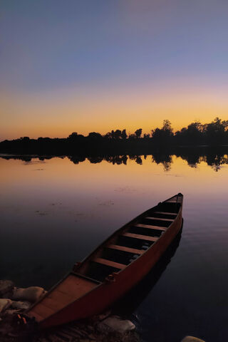 Sunseting Lake View