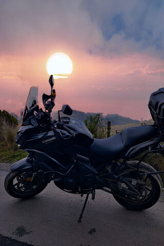 Sunset Ride 🌅🏍️