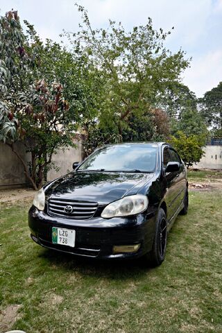 We Saloon 2004