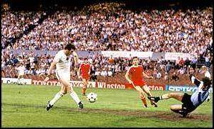 peter withe goal european cup final 1982