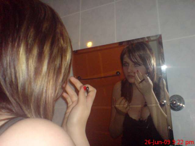 Make up l