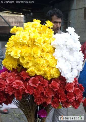 Bunch of artifical roses