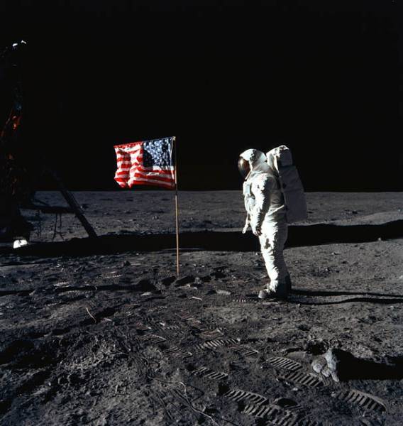 Moon apol