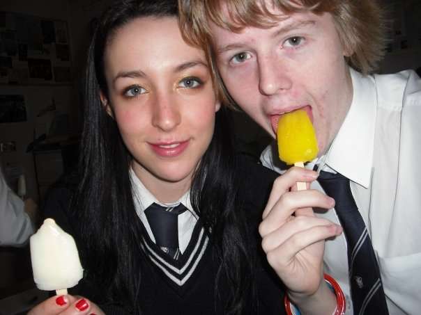 licking m