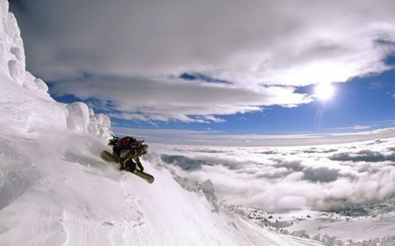 Snowboarding at its extreme