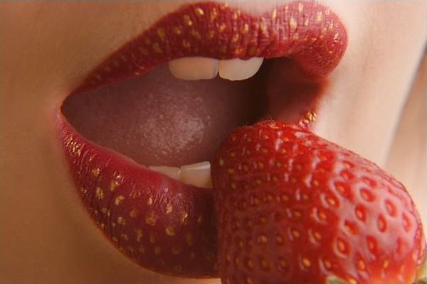 sensual-seductive-lips-7