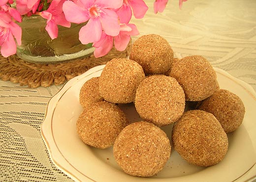 Urad-Dal-Laddu