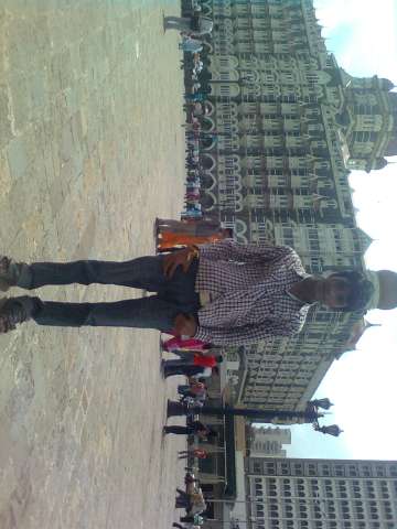 I m Front of hotel taj