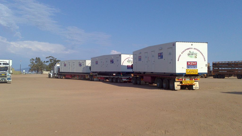 KJM triple Roadtrain, 56 METERS long :)