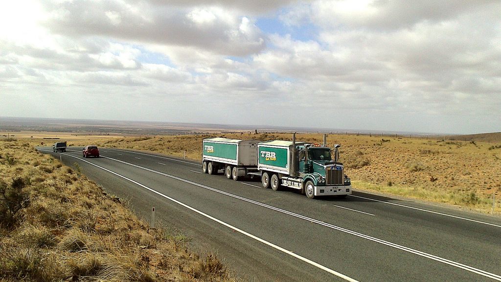 awesome looking truck n dog Kenworth tipper!