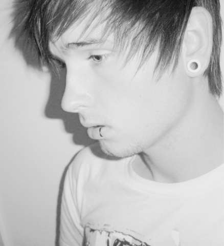 emo pose