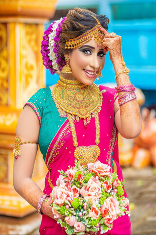 Radiant Elegance: A Celebration of Tradition 🌸✨