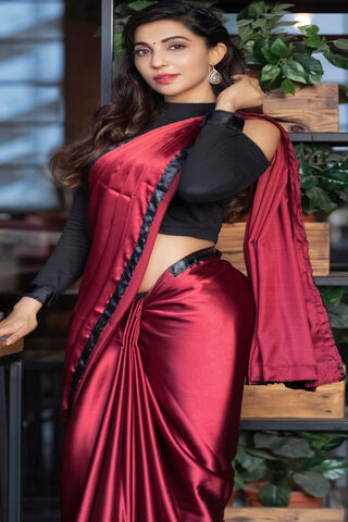 Elegance in Red: Parvati Nair's Stunning Look