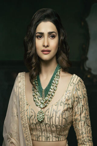 Elegance Personified: A Glimpse of Timeless Beauty