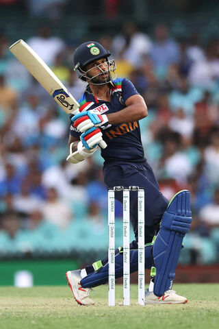 Shikhar Dhawan: The Master Blaster of Cricket! 🏏🔥