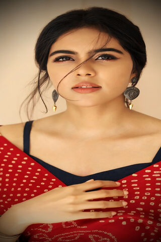 Kalyani: A Portrait of Grace and Elegance 🌺