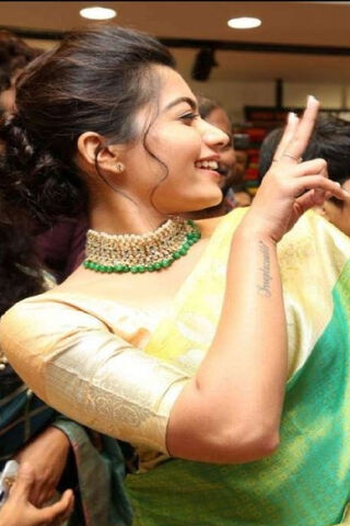 Elegance in Green: The Reshmika Charm 🌟