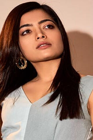 Elegance in Every Detail: Reshmika 819 🌟