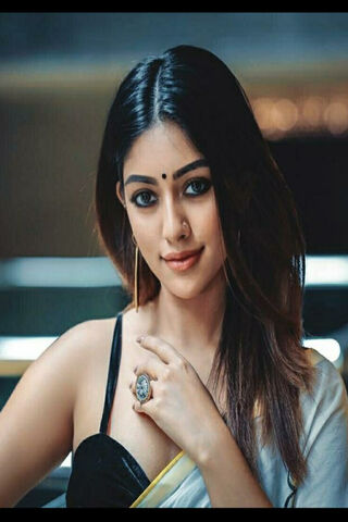 Elegance Personified: Anu Emmanuel in Traditional Charm