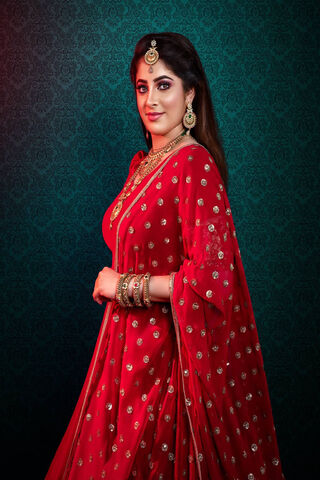 Radiant Elegance: Aima Rosy Sebastian in Traditional Splendor