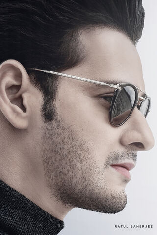 Stylish Elegance: The Charisma of Mahesh Babu