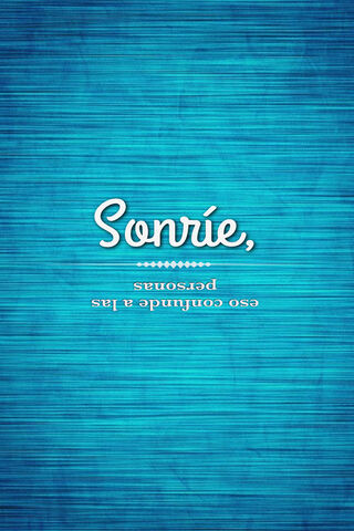 Embrace the Joy: Sonríe!