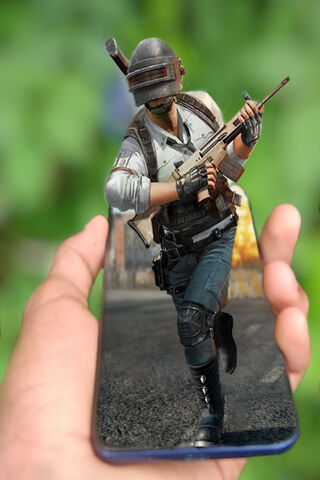 Battle Royale in Your Hands! 🎮🔥