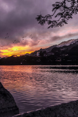 Kandy's Serene Sunset 🌅