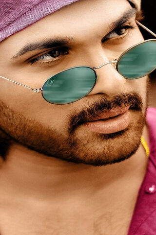 Stylish Allu Arjun: A Glimpse of Charisma 🌟