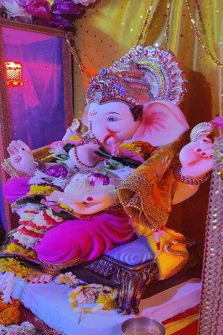 Celebrating Ganeshutsav: A Festival of Joy and Devotion 🎉🙏