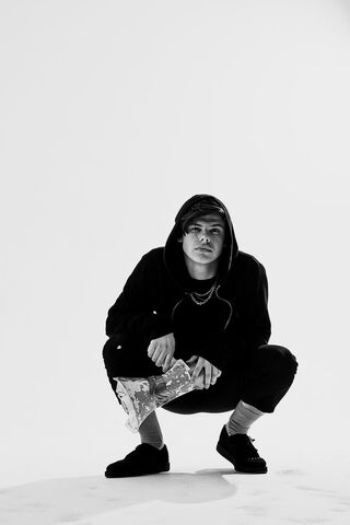 Yungblud: The Rebel in Monochrome 🎤✨