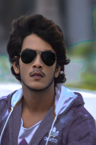 Rishabh Kashyap: The Stylish Trendsetter 🌟