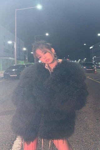 Night Vibes with Jennie 🌙✨