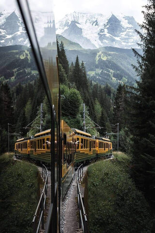 Journey Through the Swiss Alps 🚂🏔️