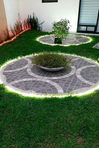 Serenity in Jardin Verde 🌿✨