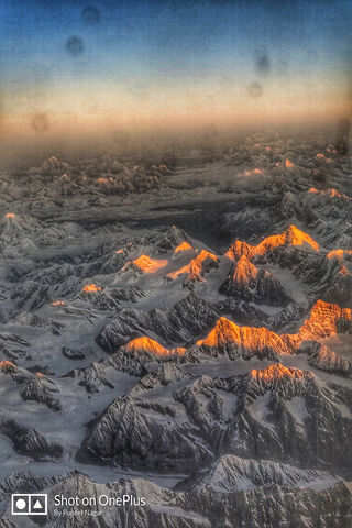 Sunrise Over Majestic Peaks 🌄