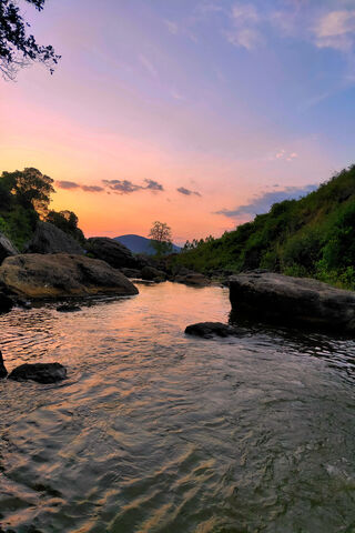 Tranquil Reflections at Dusk 🌅