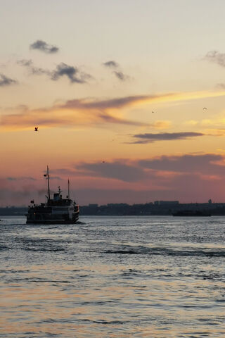 Sunset Serenity on the Bosphorus 🌅🚤