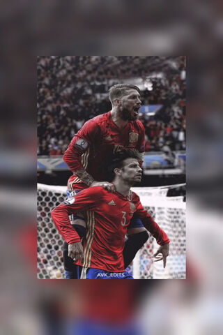 Spanish Legends Unite: Ramos and Piqué in Action! 🇪🇸⚽