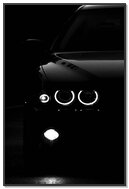 Ночной преследователь: BMW M5 в тени