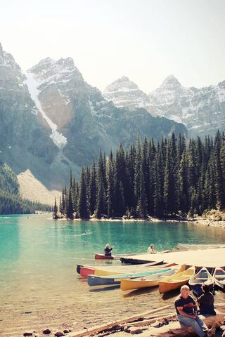 Serenity at Niceview Lake 🌊🏞️