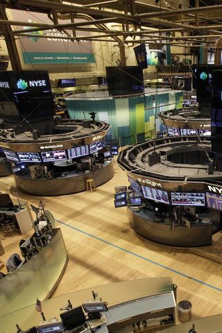 The Heart of Trading: Inside the Exchange 🏦📈