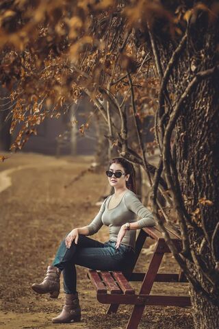Autumn Serenity: A Moment of Reflection 🍂