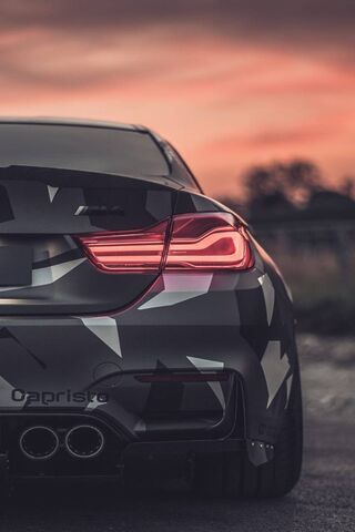 The Bold BMW M4: A Mast..