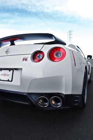 Nissan GT-R: The Ultima..