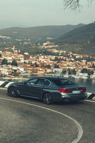 The Ultimate Driving Machine: BMW 540i 🚗✨