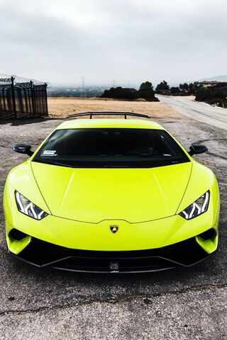 Lambo Highlighter: The Brightest Star on the Road! 🚗✨
