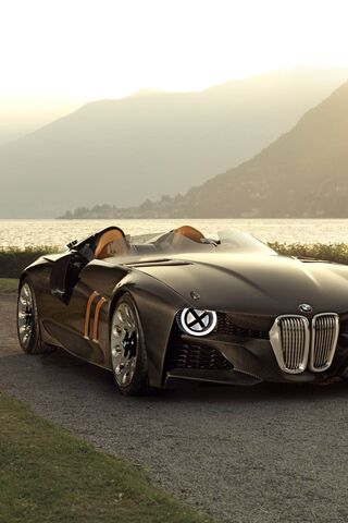 The Ultimate Driving Ma..