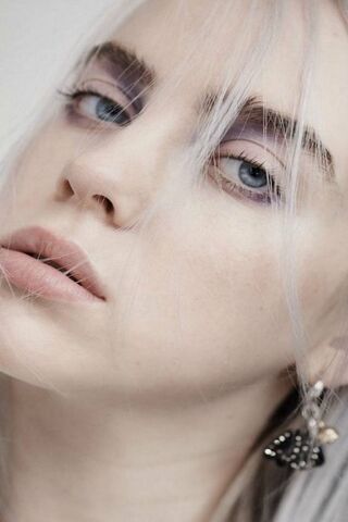 Billie Eilish: A Glimpse into the Soul of a Star 🌟