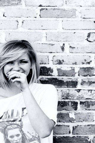 Joyful Moments: The Ess..